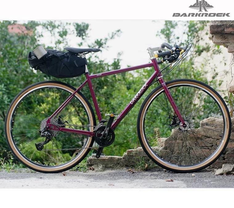 Touring Bikes Explained: How to Choose the Perfect Bike for Long-Distance Adventures
